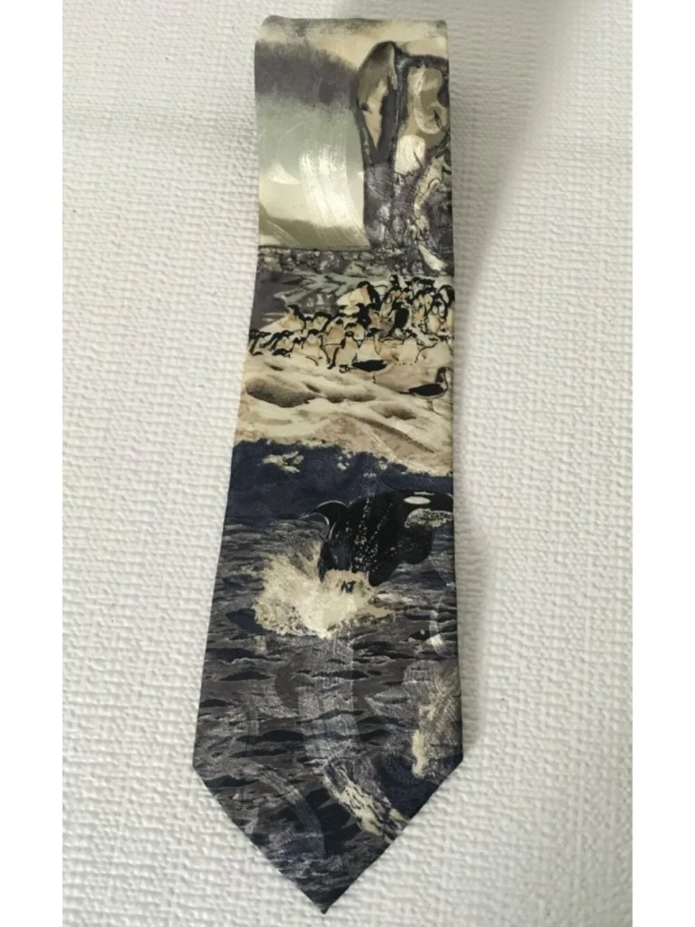 Reed St James Neck Tie Gray Blue White Whales Penguins 4 in Wide 56 in Long